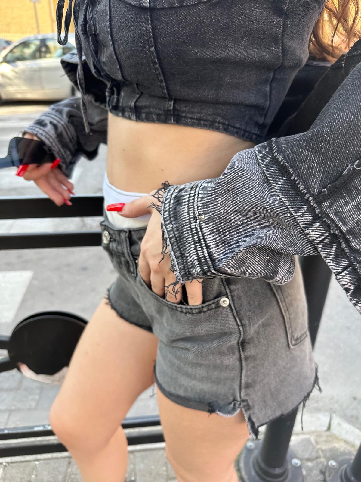 Pantaloncini jeans grigio con elastico
