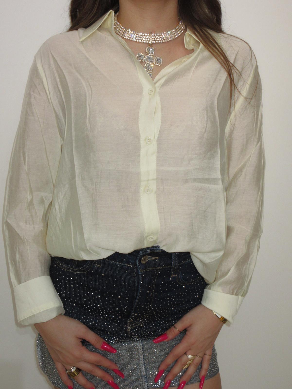 Camicia giallo tenue