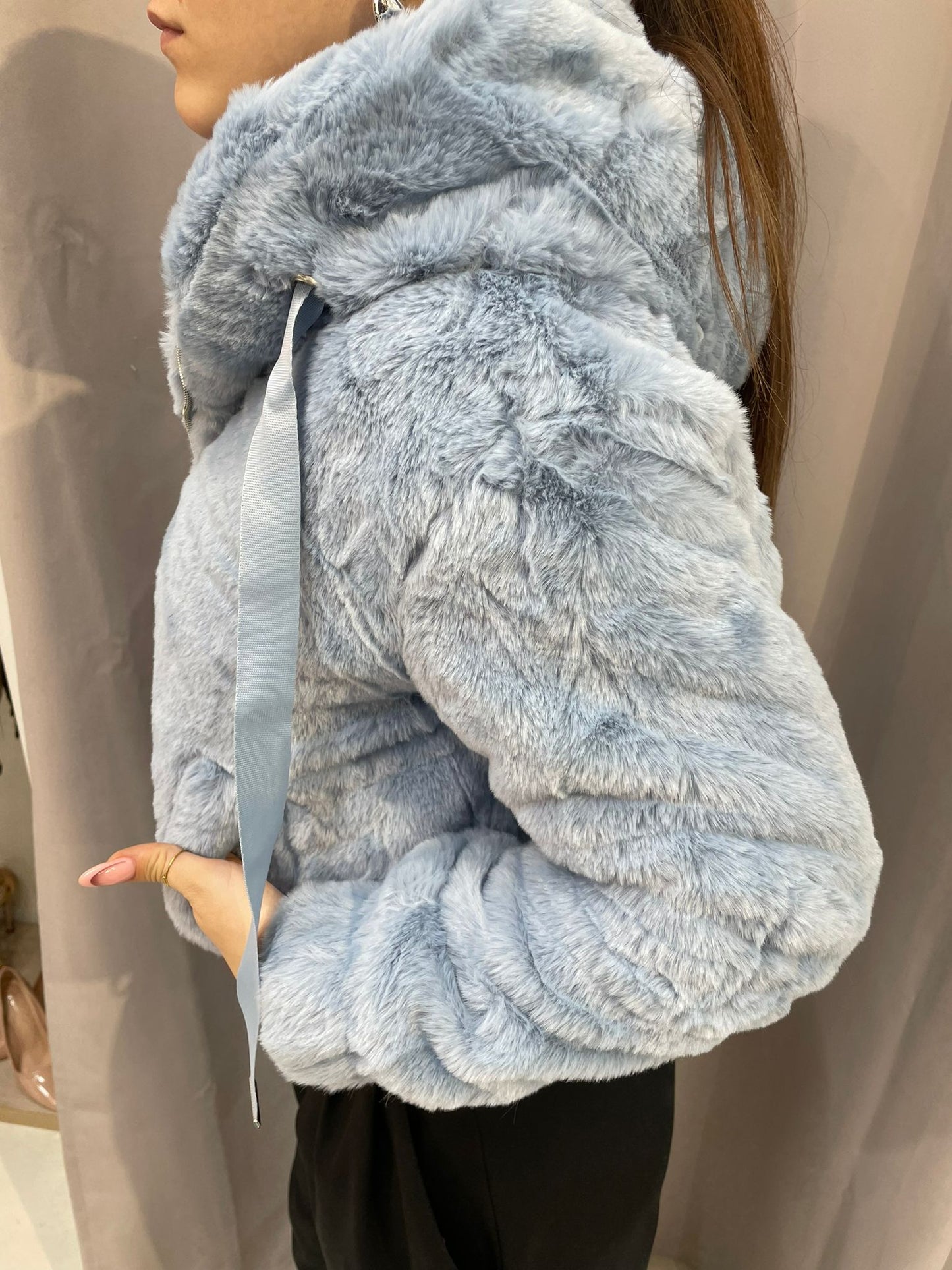 Pelliccia basic azzurro polvere
