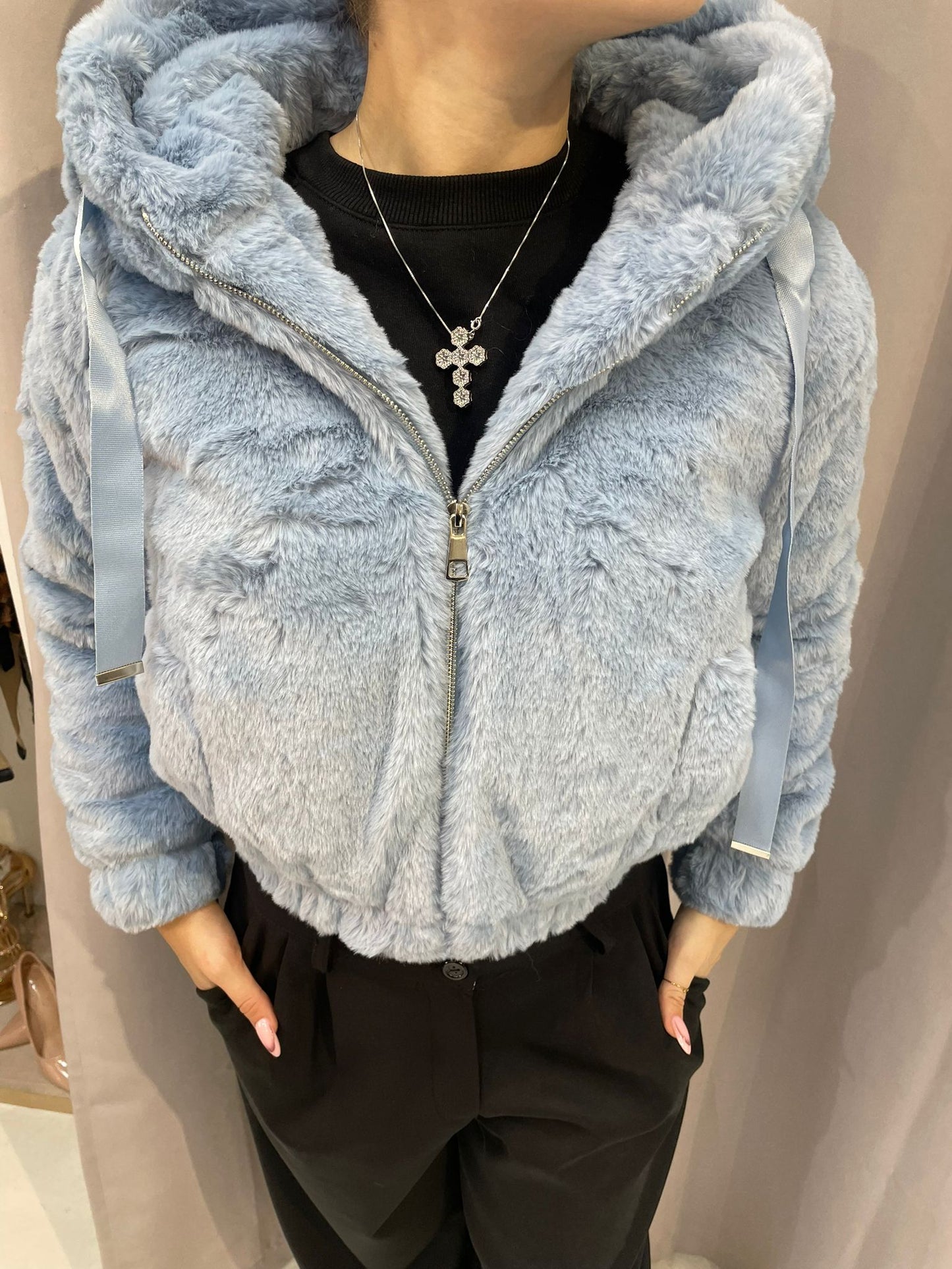 Pelliccia basic azzurro polvere