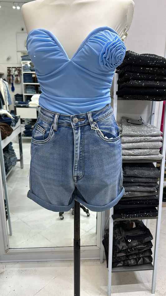 Short denim