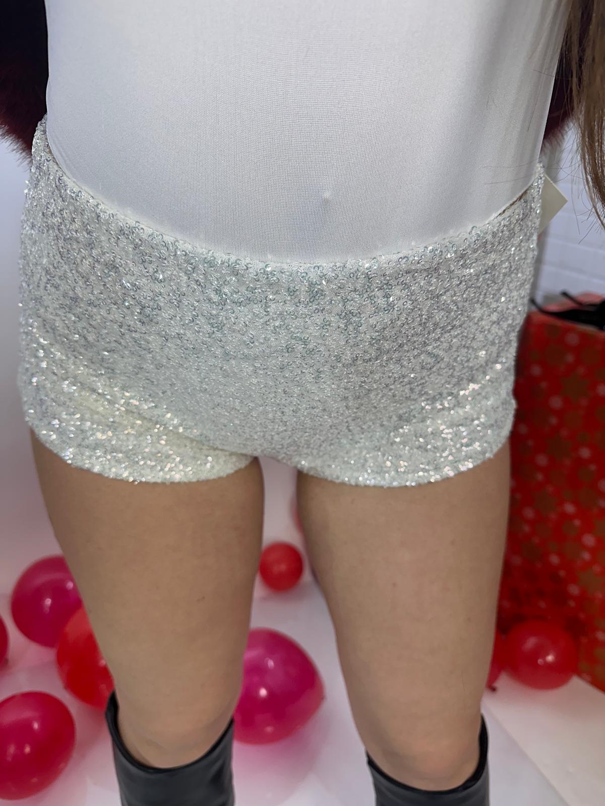 Short diamond bianco